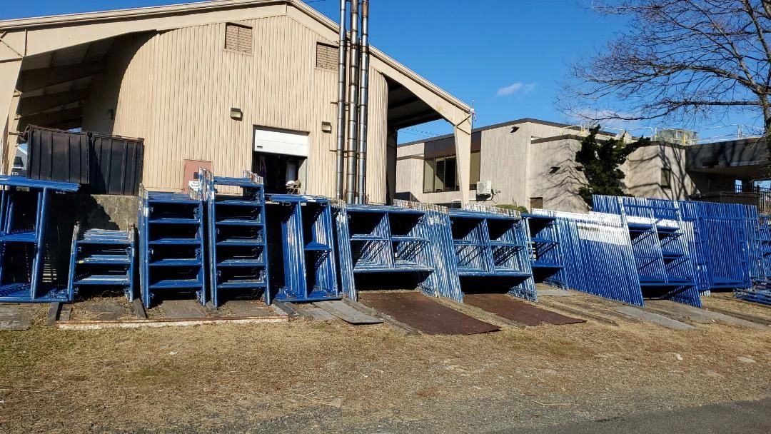 Pipe staging in stock for rent! Call 203 847 5258 to order.